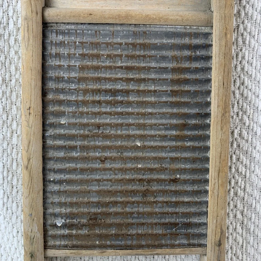 Vintage Washboard Wooden Laundry Farmhouse Wall Hanger Decor Possibly Antique?‎